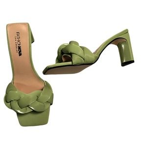 Fashion Nova Square-Toe Slide Sandal Size 8.5 Green